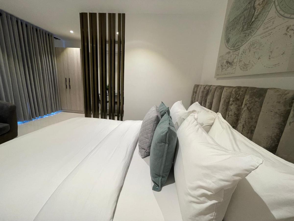 The Lennox Luxury Suites & Apartments Akra Zewnętrze zdjęcie